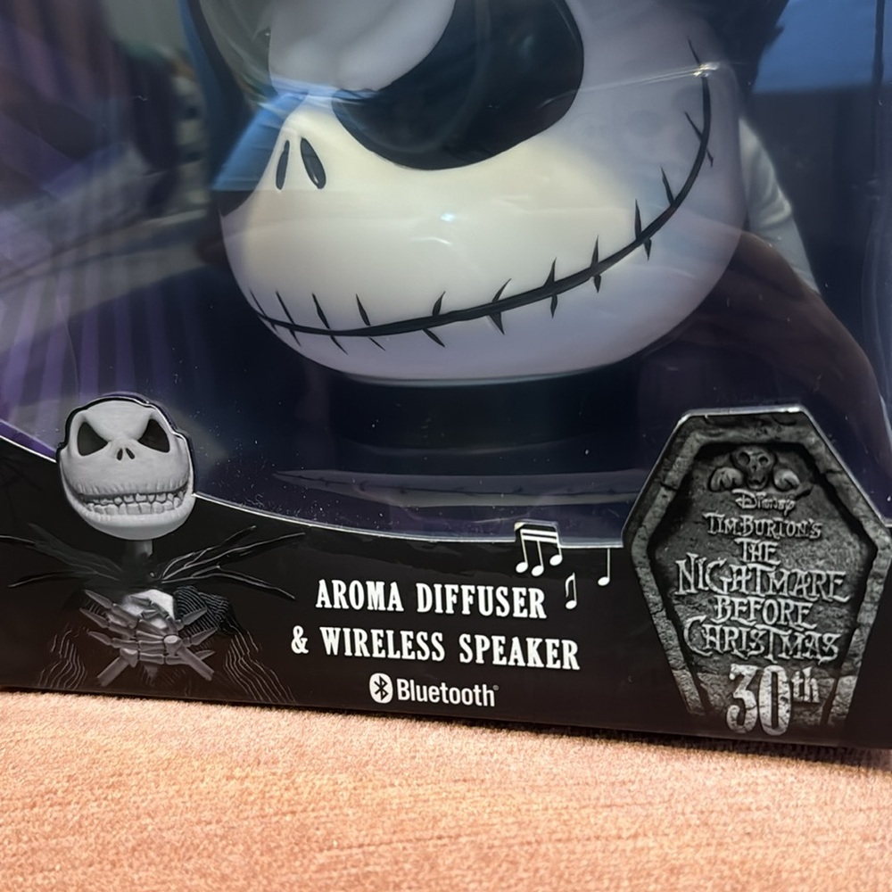 Disney’s Nightmare Before Christmas aroma diffuser/bluetooth speaker, NWT - Picture 6 of 7